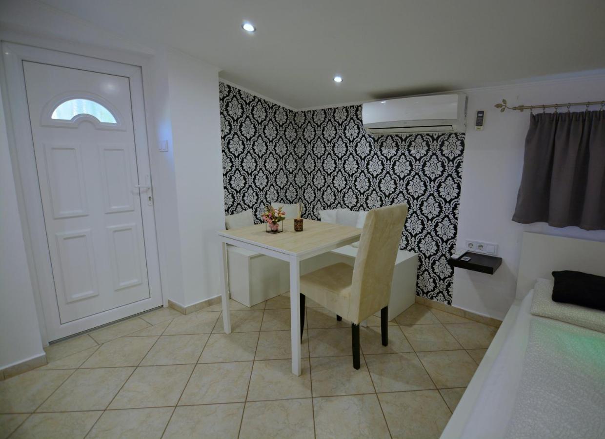 R.Gold Apartman Mako Ngoại thất bức ảnh