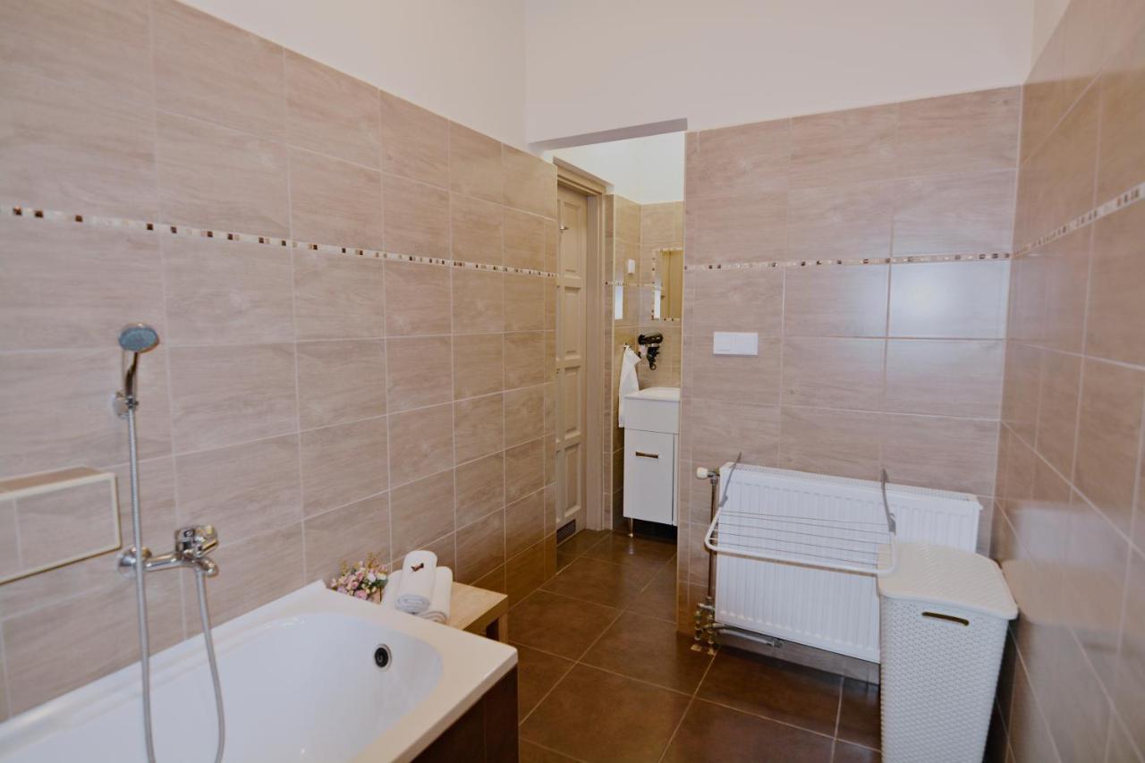 R.Gold Apartman Mako Ngoại thất bức ảnh