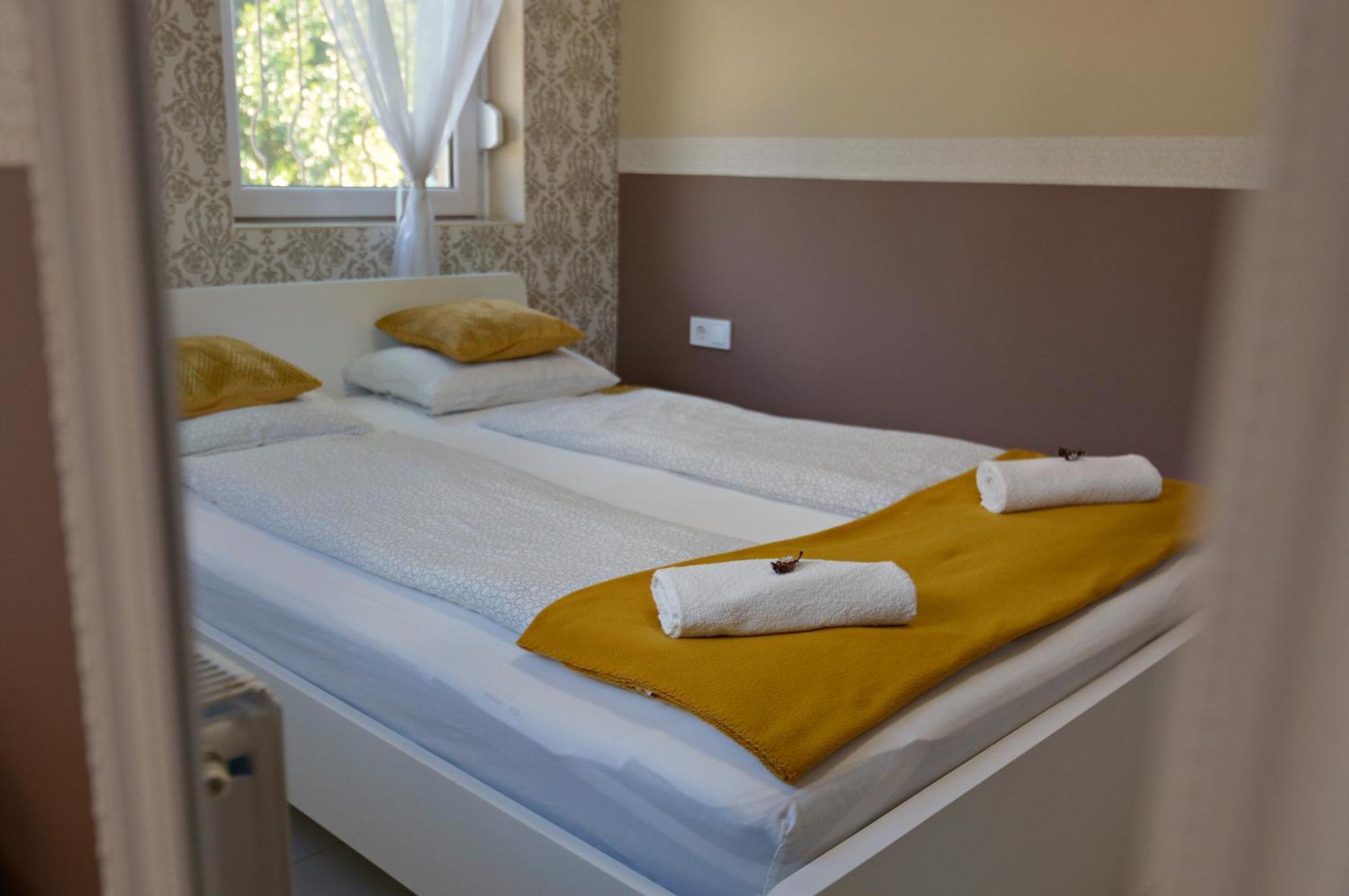R.Gold Apartman Mako Ngoại thất bức ảnh